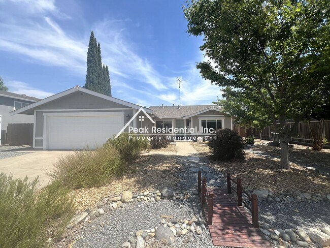 Foto del edificio - Updated 3bd/2ba Citrus Heights Home with R...