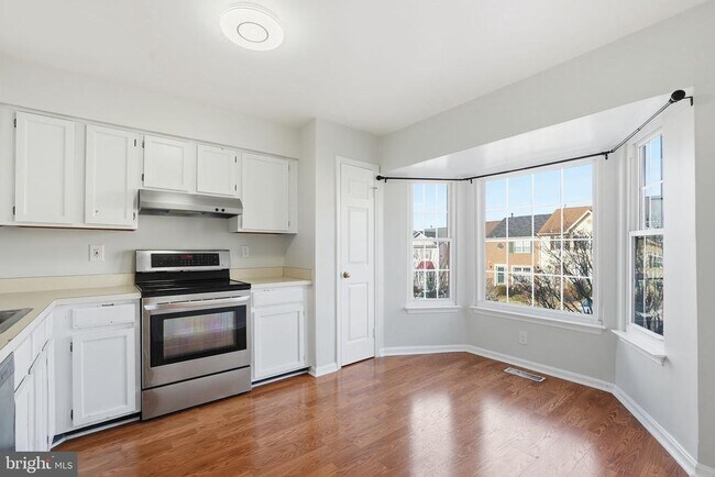 Foto del edificio - 6739 Rockledge Pl