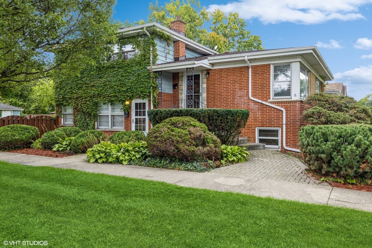 Foto principal - 541 Barnsdale Rd
