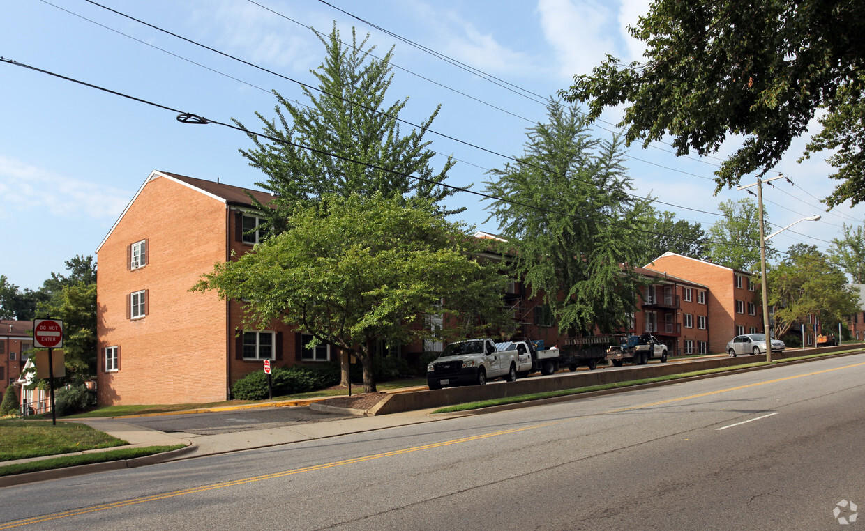 Foto del edificio - UMW Apartments