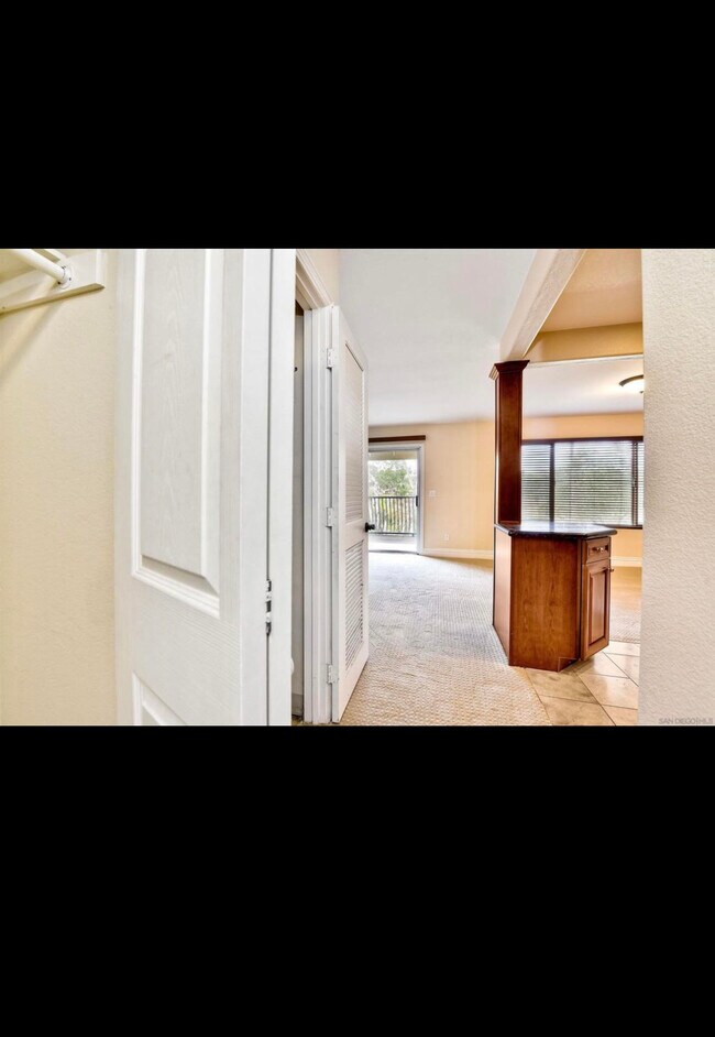 Foto del edificio - 3137 Via Alicante