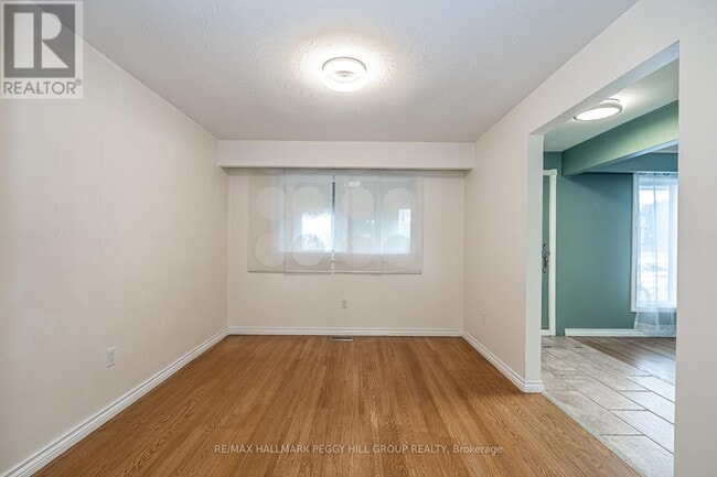 Building Photo - 57 Poyntz St