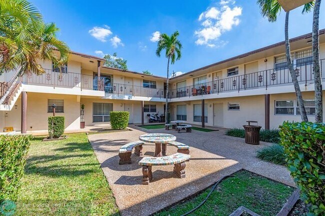 Foto del edificio - 3500 Jackson St