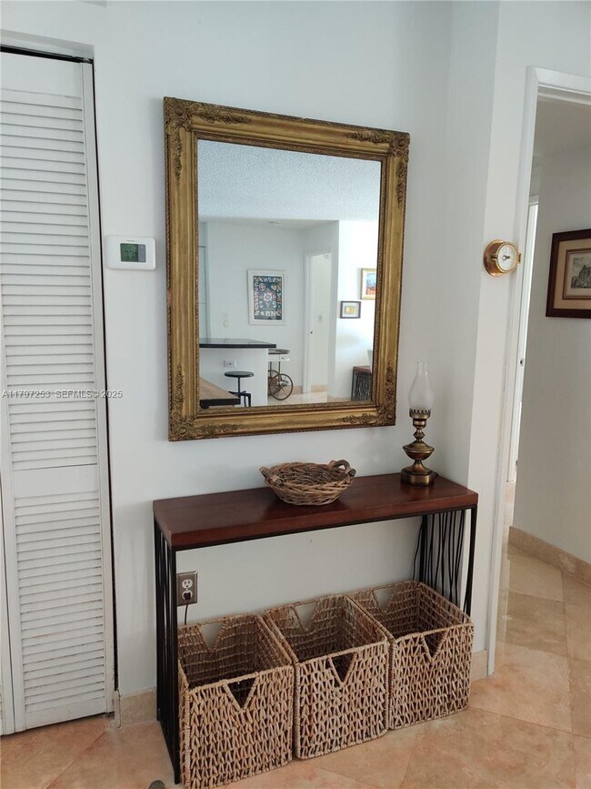 Foto del edificio - 19877 E Country Club Dr