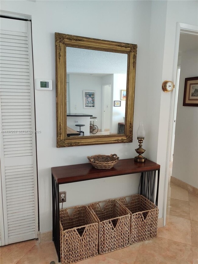 Building Photo - 19877 E Country Club Dr