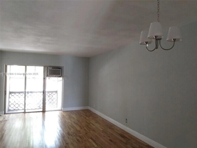 Building Photo - 6580 Santona St