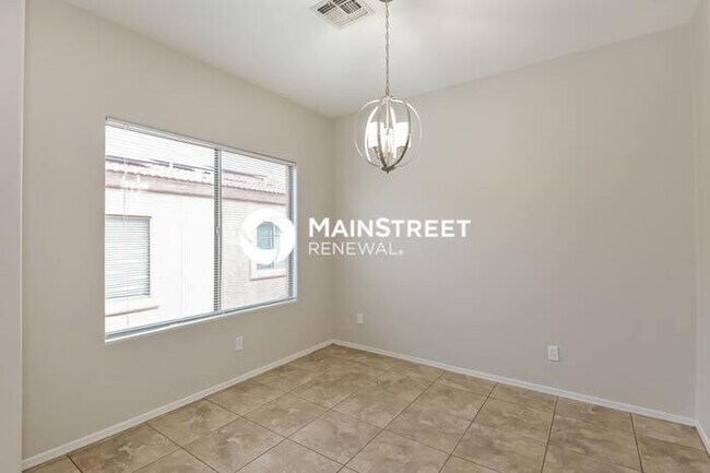 Foto del edificio - 4 Bedroom Pet-Friendly Home in Sahuarita, AZ with Main Street Renewal