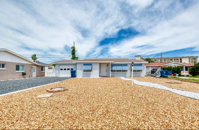 Building Photo - 7 San Jose Cir