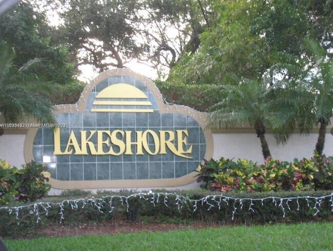 Foto del edificio - 51 N Lakeshore Dr