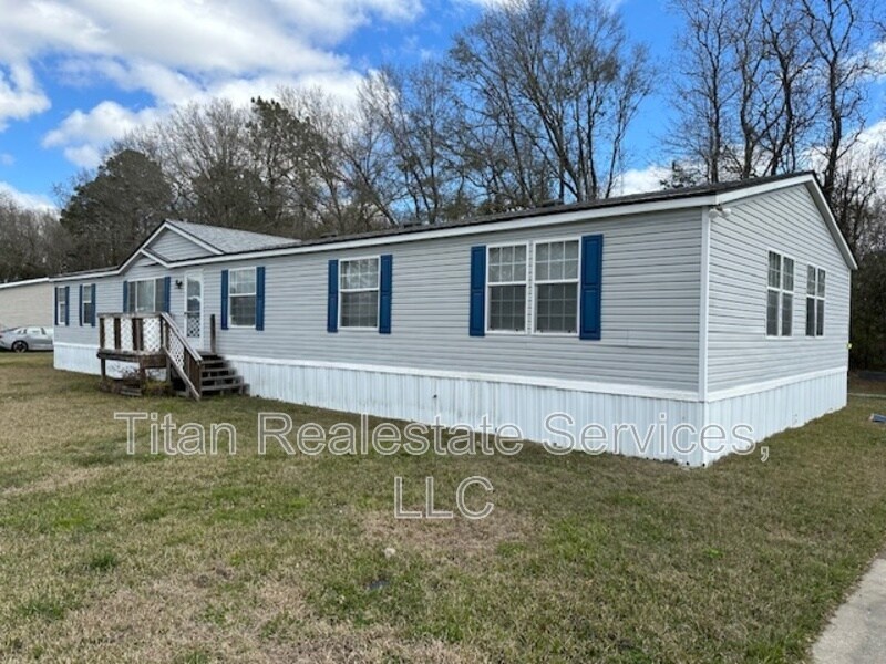 Primary Photo - 108 Geralyn Dr