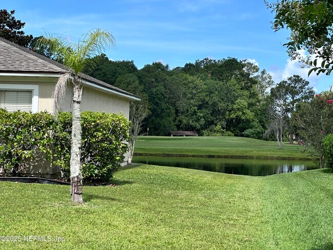 Foto del edificio - 4545 Golf Ridge Dr
