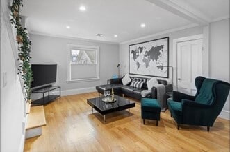 Building Photo - 14 Everett St