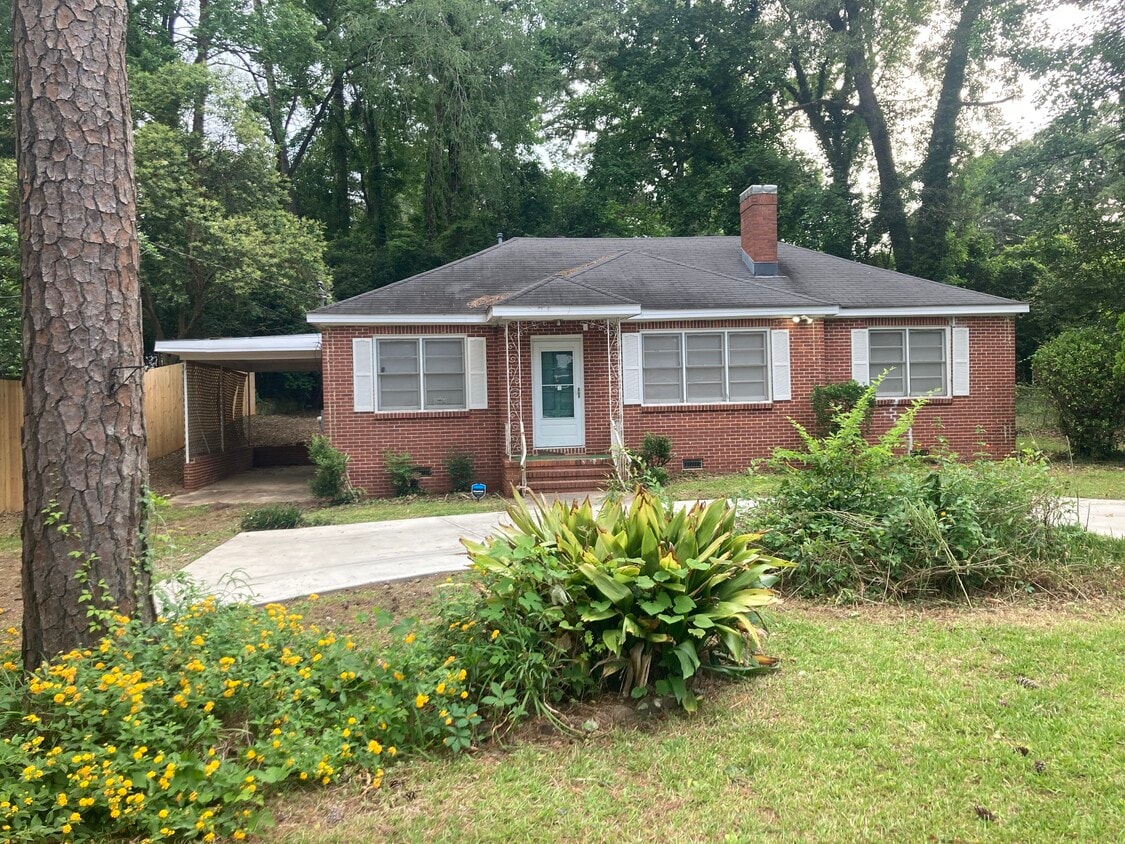 686 Pierce Ave, Macon, GA 31204 House Rental in Macon, GA