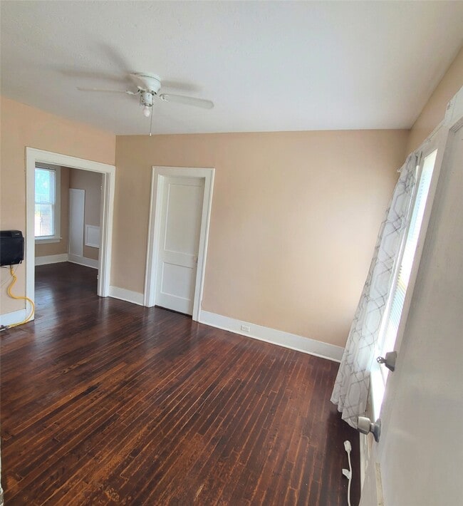Foto del edificio - 4414 Woodside St