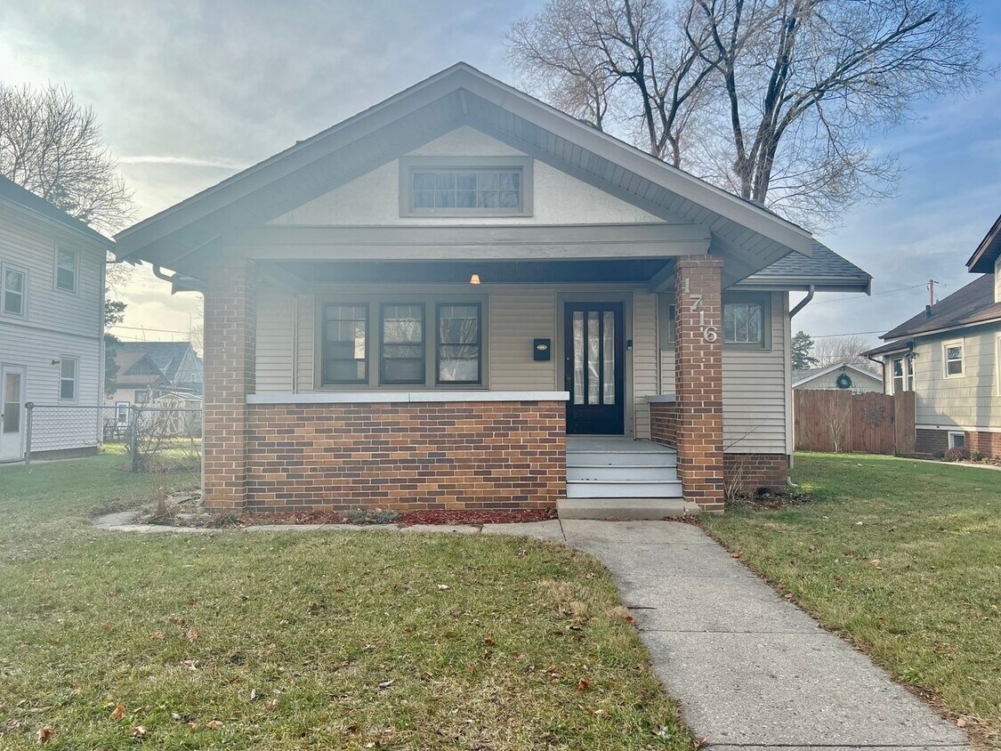 1716 Hancock St, Rockford, IL 61103 House Rental in Rockford, IL