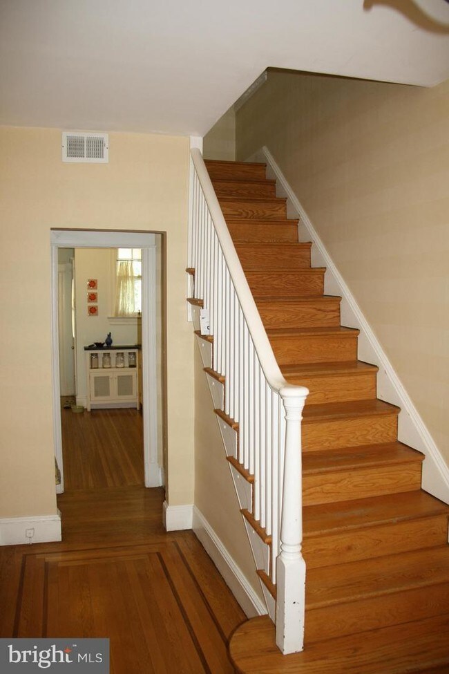 Foto del edificio - 3710 Livingston St NW