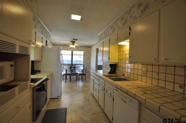 Building Photo - 1725 Angy Dr