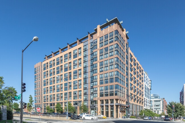 Building Photo - Affinity at 2M Street