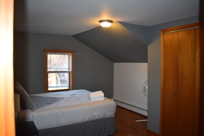 Foto del edificio - 347 N Walnut St