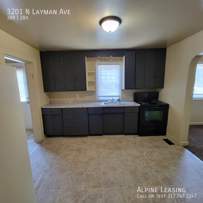 Building Photo - 3201 N Layman Ave