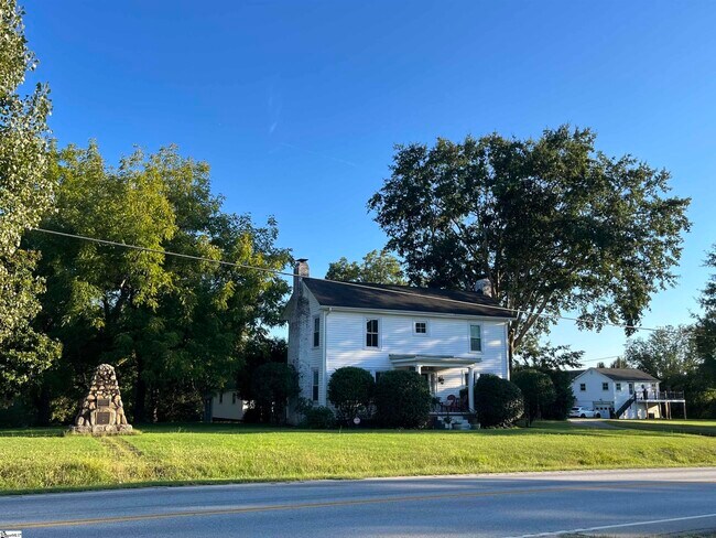 Foto del edificio - 850 Tigerville Rd