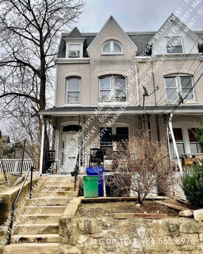 Primary Photo - 647 N 3rd St