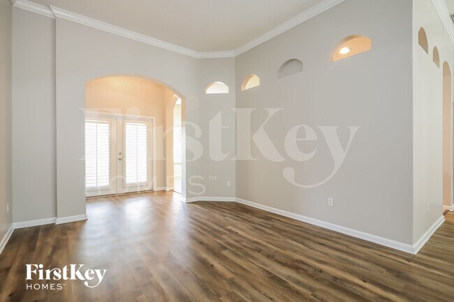 Foto del edificio - 1909 Holly Oak Dr