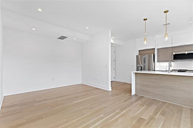 Foto del edificio - 6025 Boulevard E