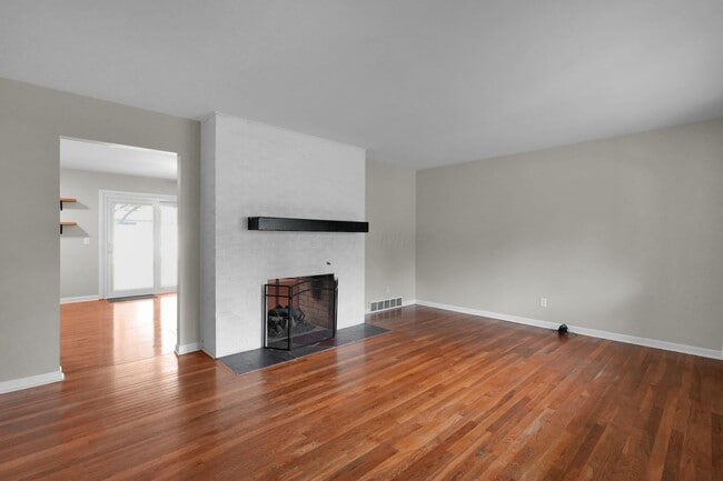 Building Photo - 5371 Poplarwood Rd
