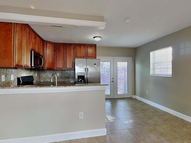 Foto del edificio - 1410 N 70th Terrace