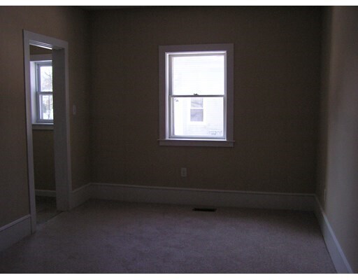 Building Photo - 45 Courtland St