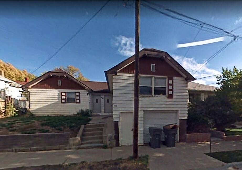 Primary Photo - 118 Pine St