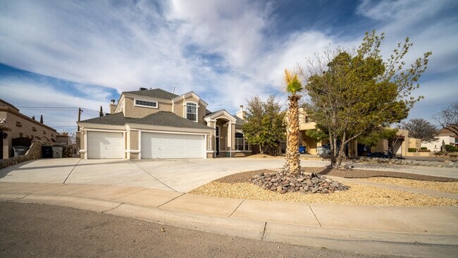 Building Photo - 12219 Chisholm Pass Dr