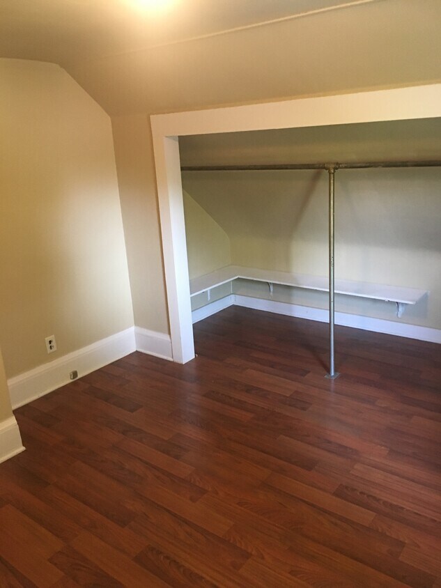 Foto principal - 1306 S 65th St