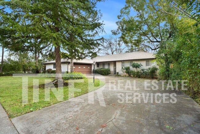 Foto del edificio - Timeless Home in Beautiful Walnut Grove Es...