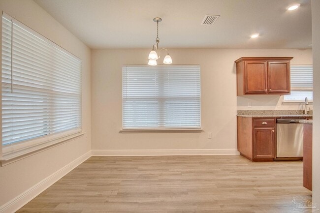 Building Photo - 8810 Derby Ln