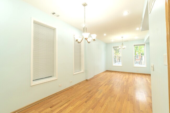 Building Photo - 1245 N Cleaver St