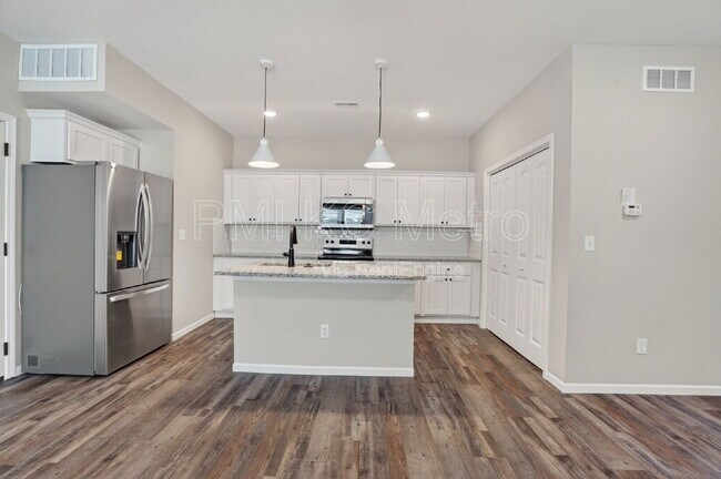 Foto del edificio - 2517 Arlene Pl