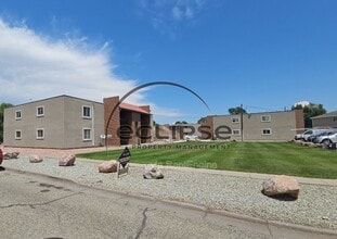 Building Photo - 512 Bell Ct