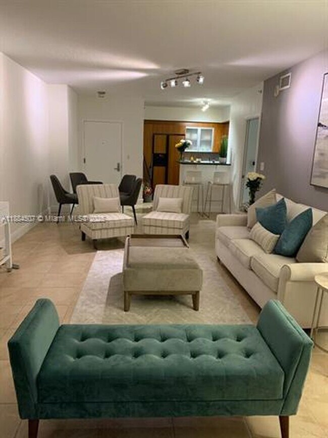 Foto del edificio - 335 S Biscayne Blvd