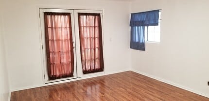 Building Photo - 4558 Fruit St