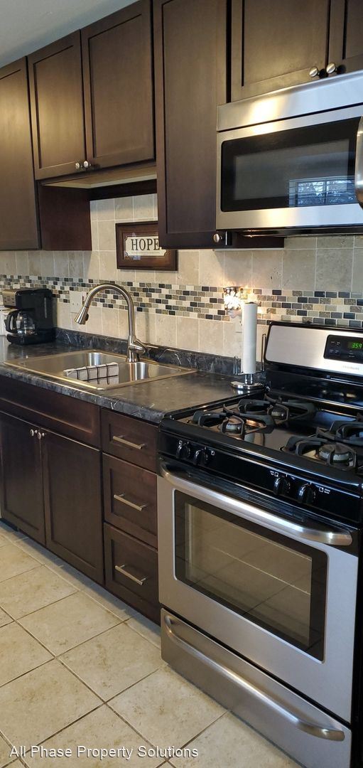 Foto del edificio - 2 br, 1 bath House - 3213 Harrison St.