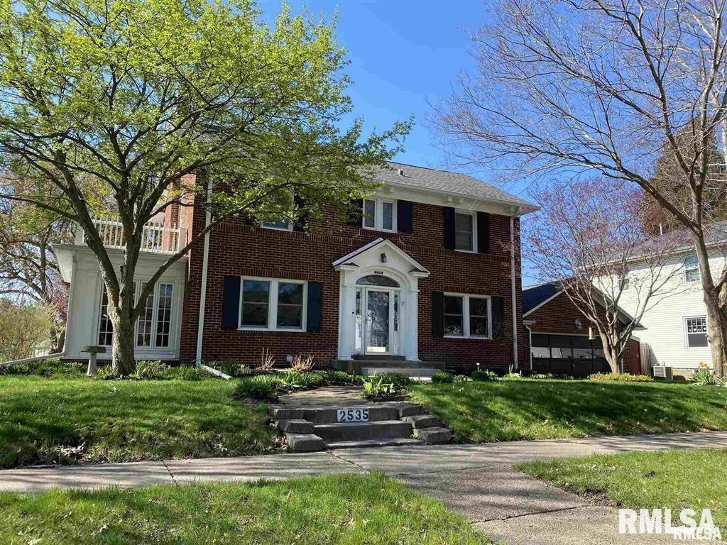 Primary Photo - 2535 E 18th St