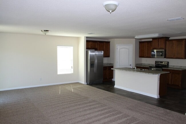 Foto del edificio - 32 Green Palm Ct