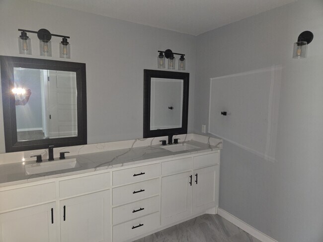 Foto del edificio - 1711 Herald St