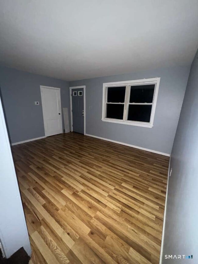 Building Photo - 33 Cannon Rd