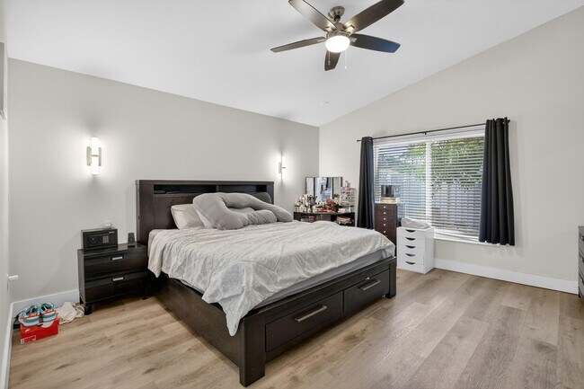 Foto del edificio - 1051 NW 124th Terrace