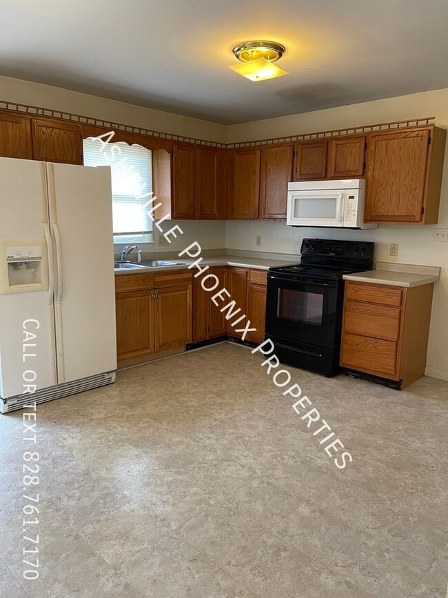 Building Photo - 427 Brooklyn Rd