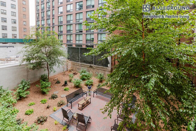 Foto del edificio - 434 W 19th St