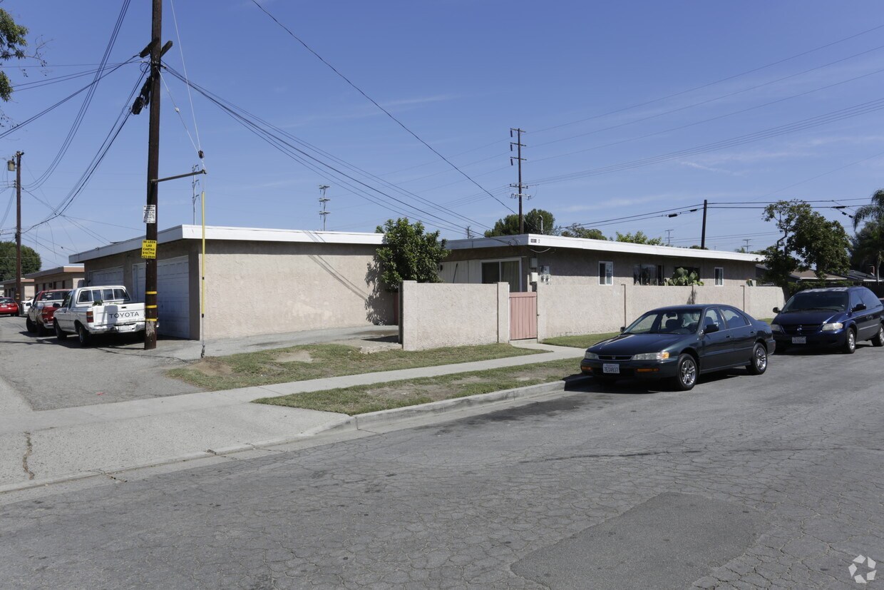 Building Photo - 16911 Newland St